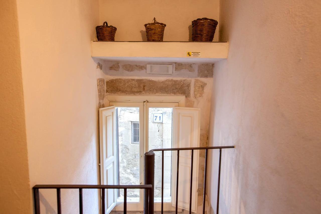 Case-Grotte Degli Avi, Esperienza Abitativa In Grotta Modica Exteriör bild