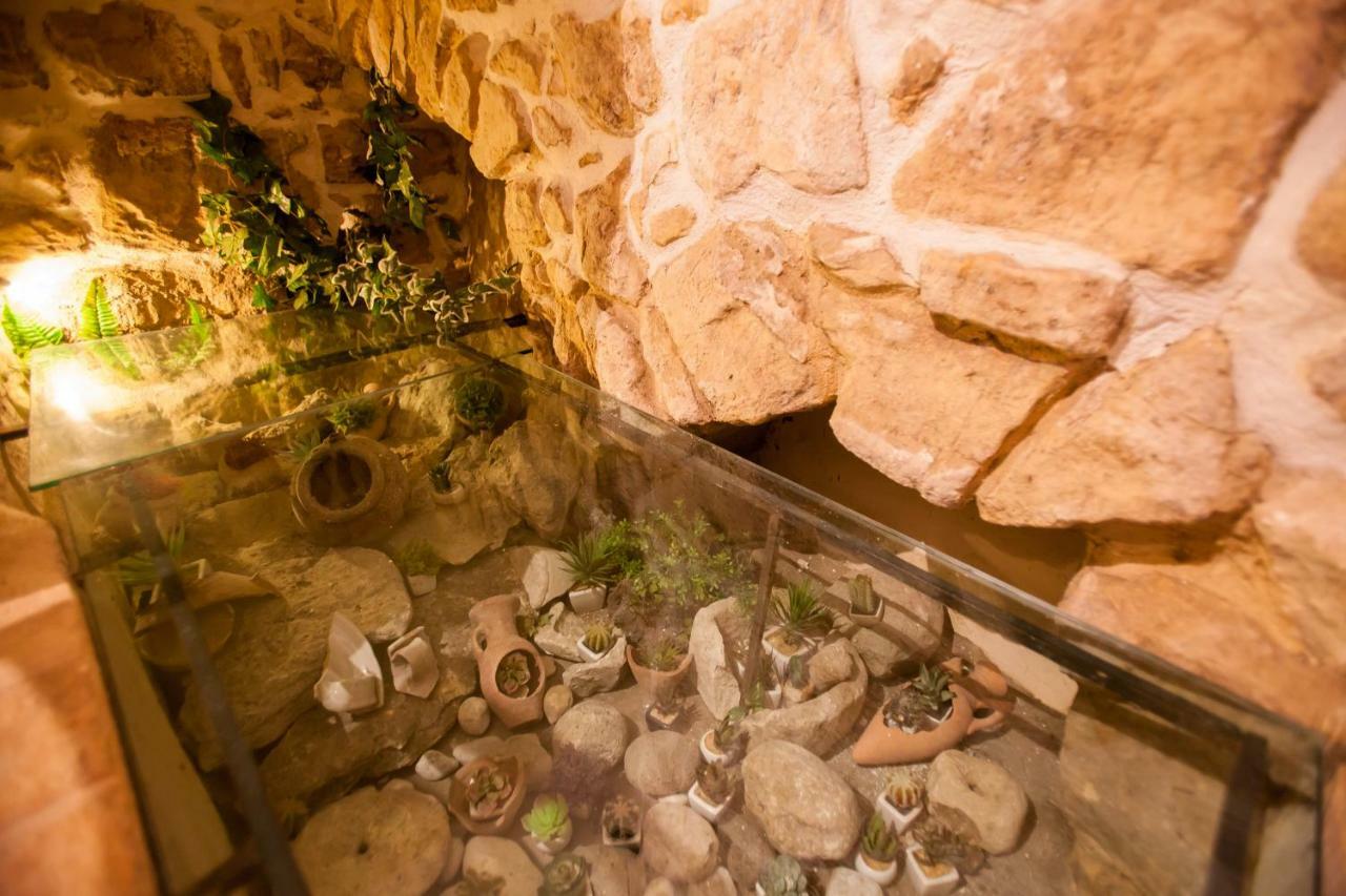 Case-Grotte Degli Avi, Esperienza Abitativa In Grotta Modica Exteriör bild